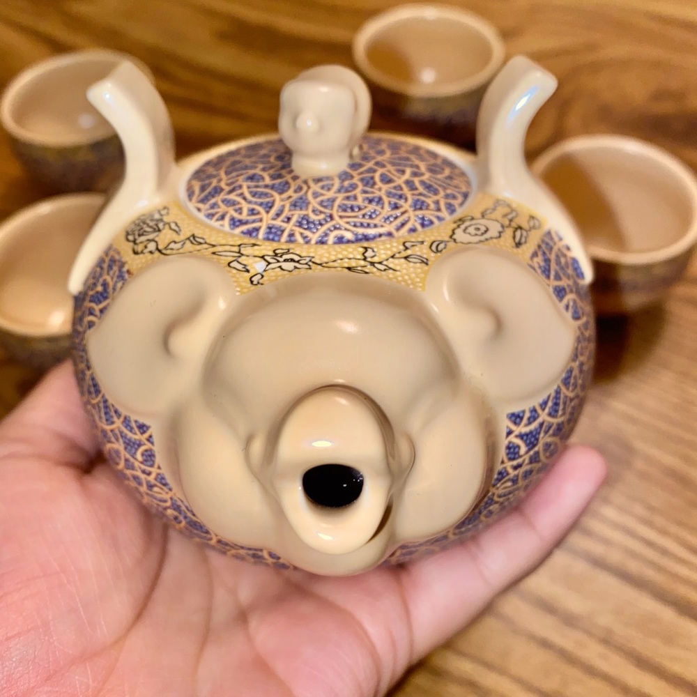 Piggy tea pot set
